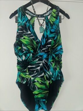 Aqua Green new women’s Tropical Leaf One-Piece Swimsuit - Green/Blue size L